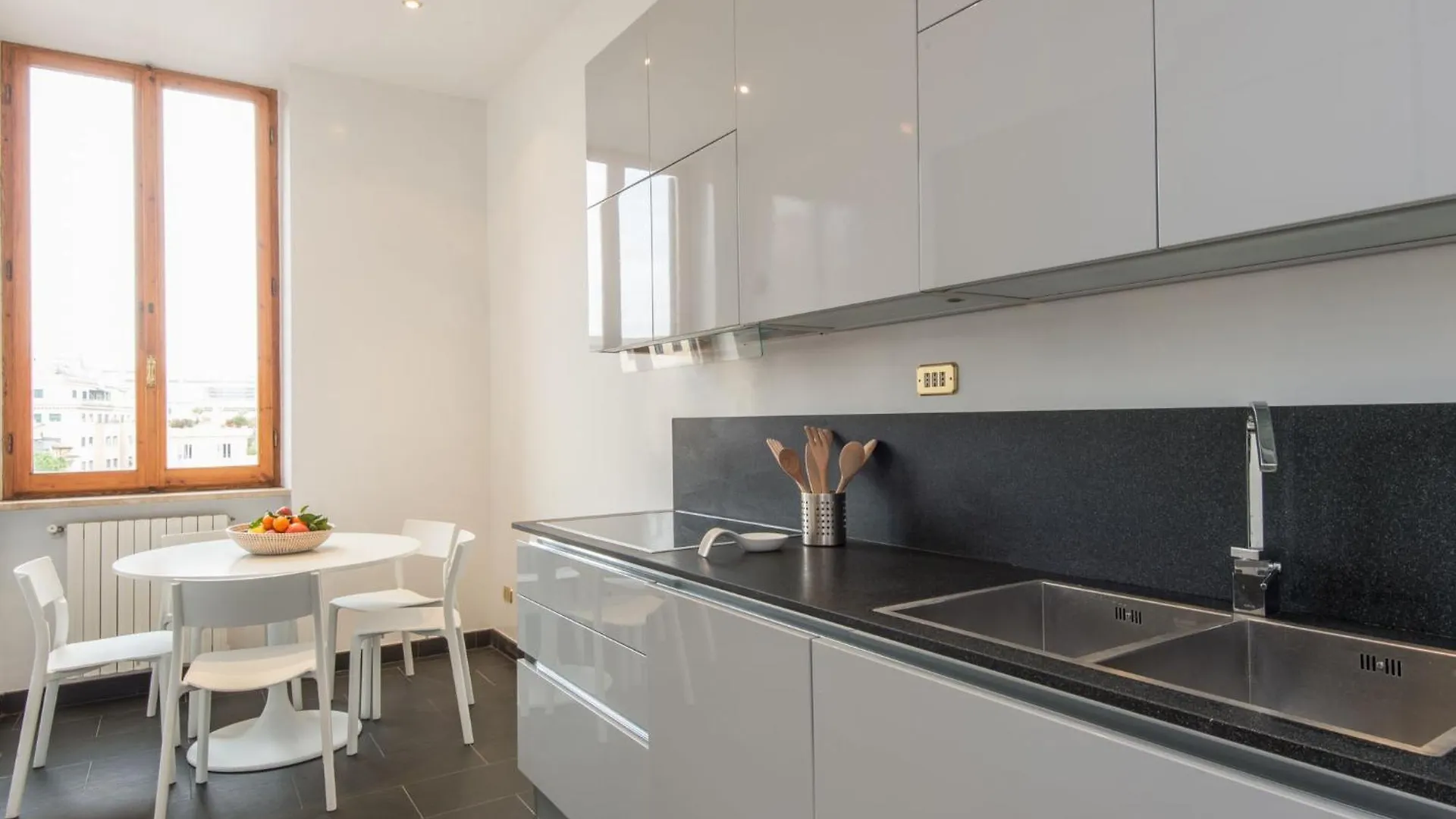 Apartment Vatican Luxury View By Interhome Roma 0*,  Italia